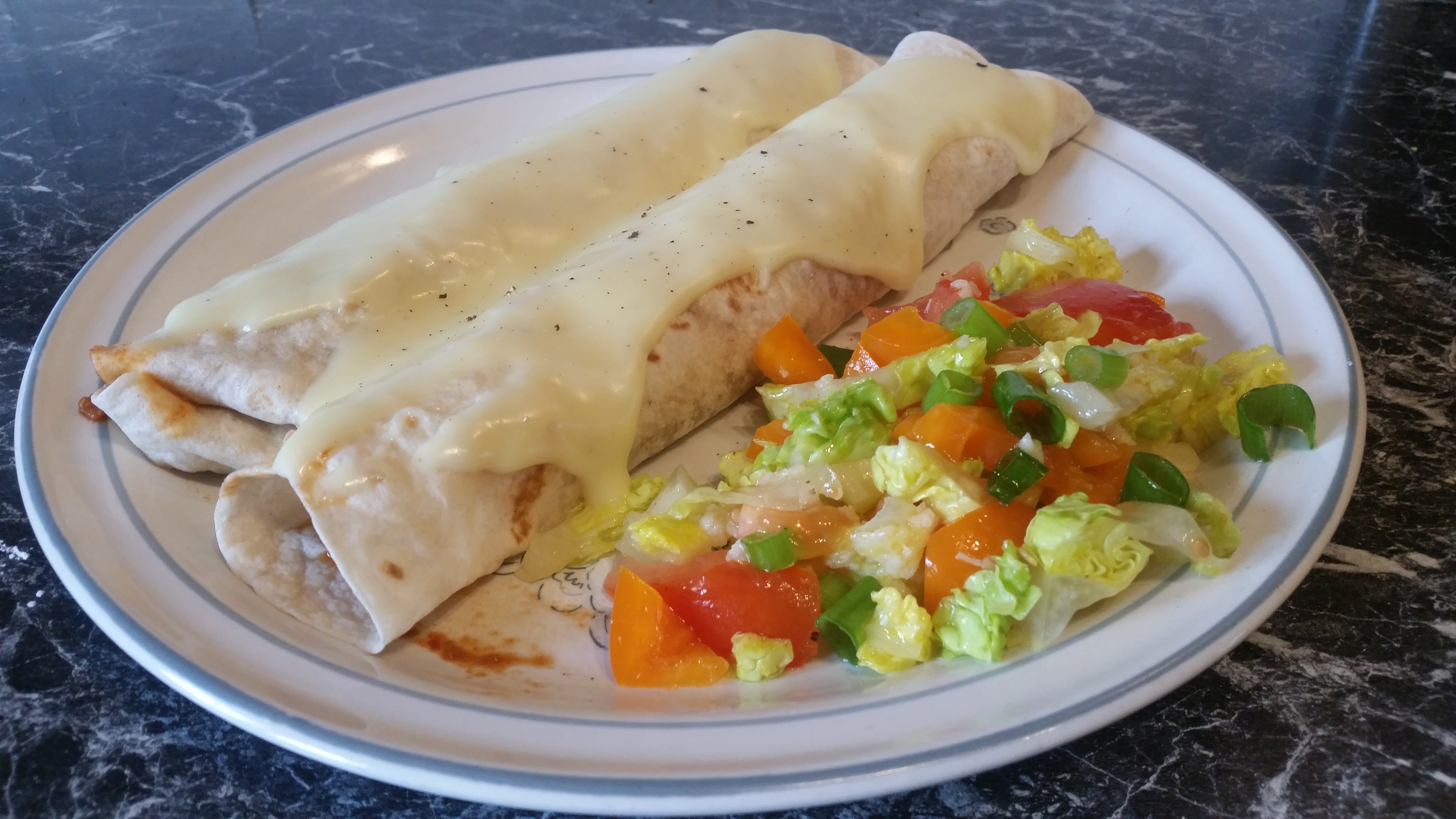 Helen’s Home Cooking; Video & Recipe  Chilli Con Carne Wraps & Cheese Sauce