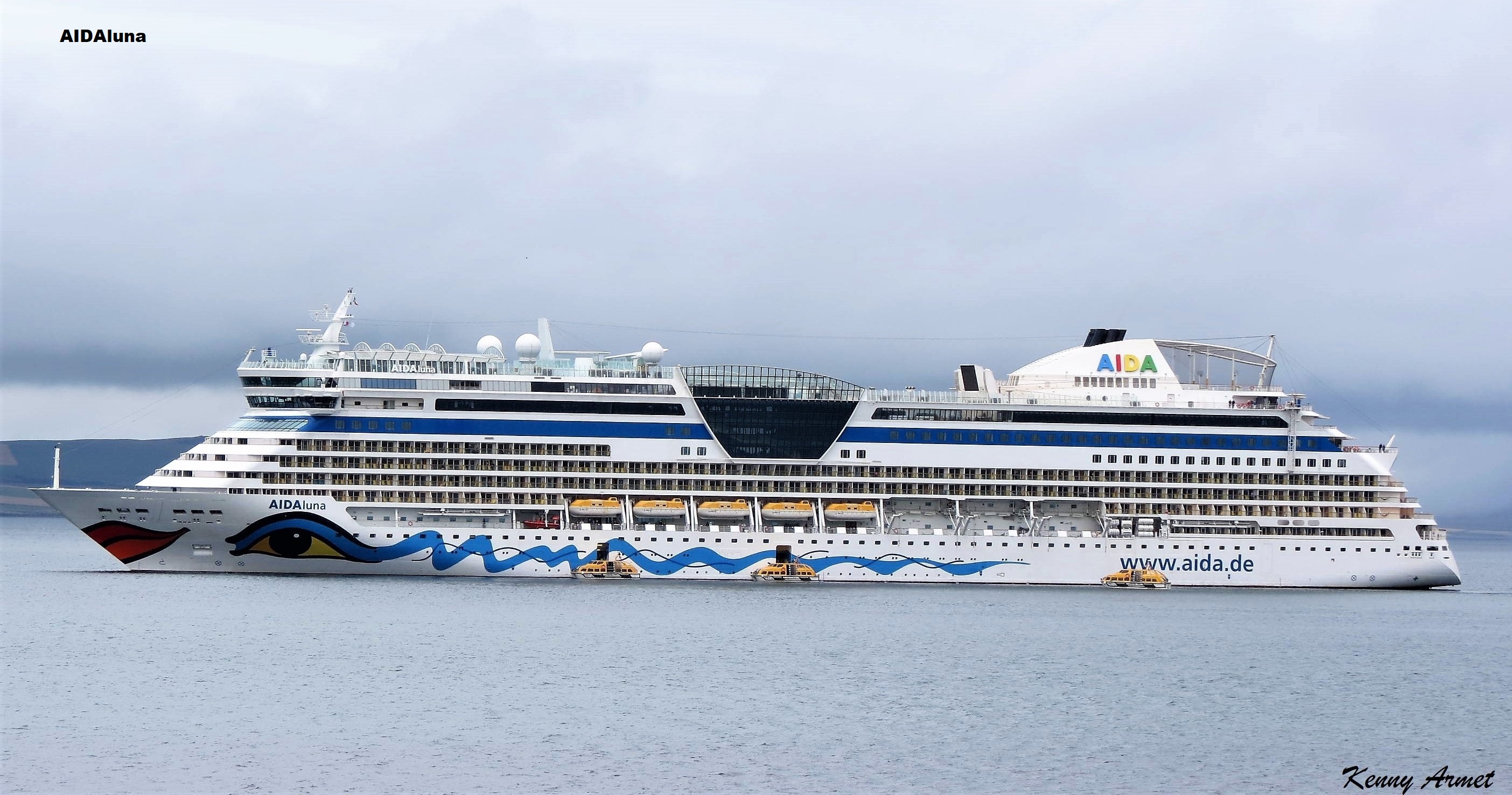 Cruise Liners in Kirkwall Bay