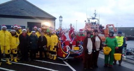 Santa Defies the Weather
