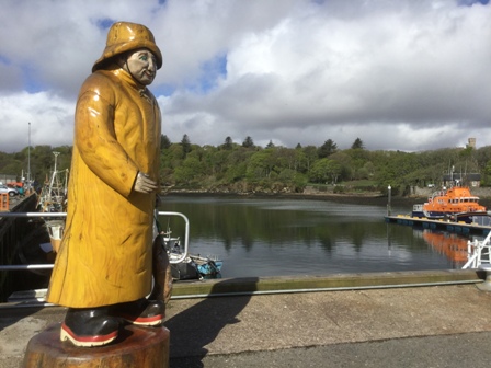 Take a Look at Between The Islands