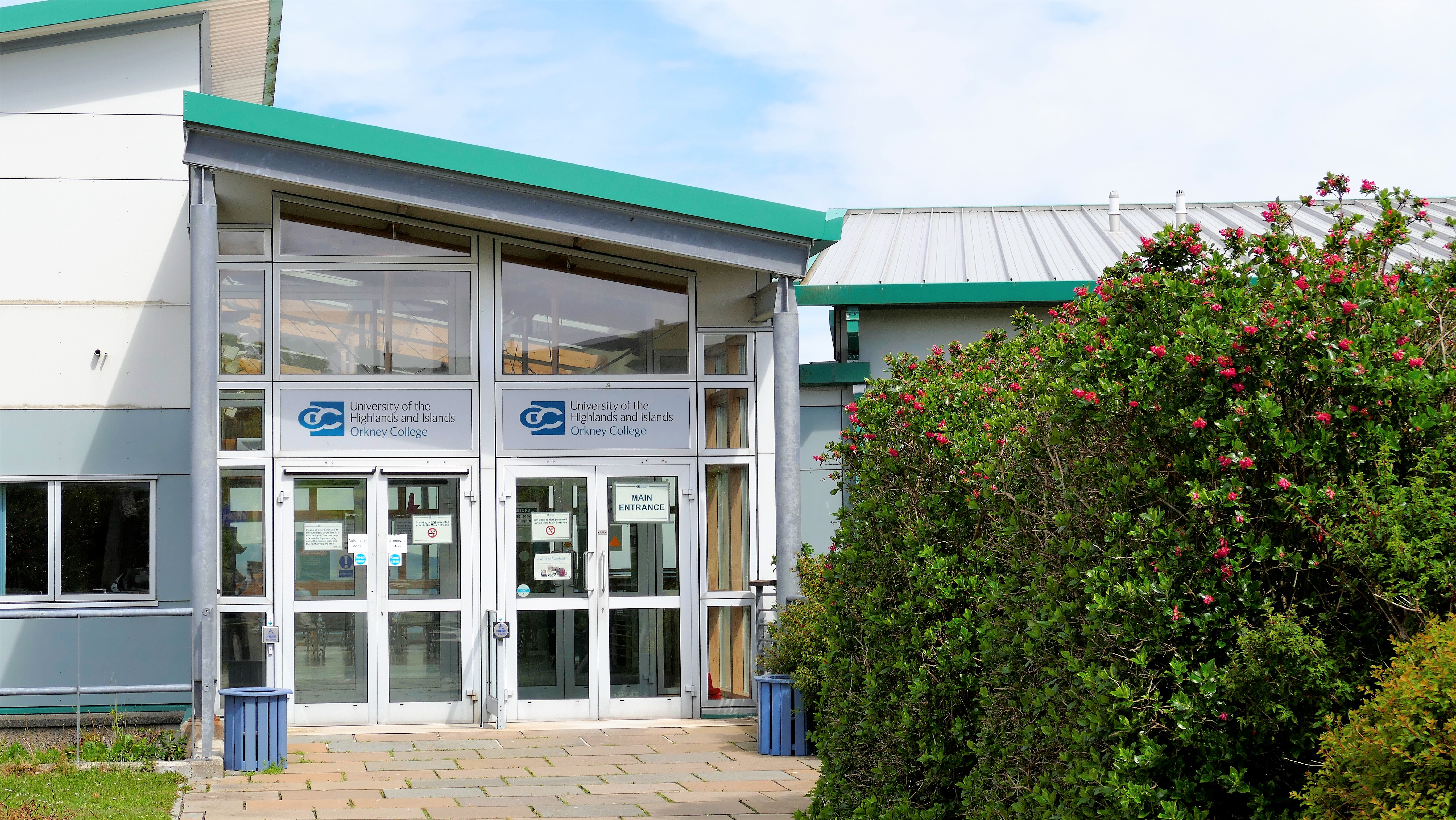 the front entrance to Orkney College UHI