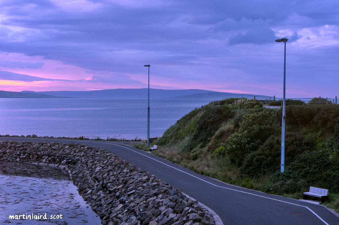 Weather Forecast 15 October : Bright spells and showers.