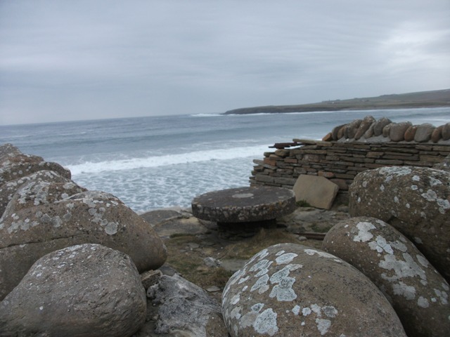 ‘Everybody’s Been Surfin’ – Surfin’ at Skaill Bay………..’