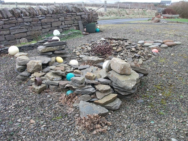 Bell Builds A Broch!