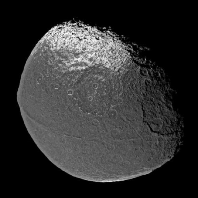 Saturn and its moons – Part 1