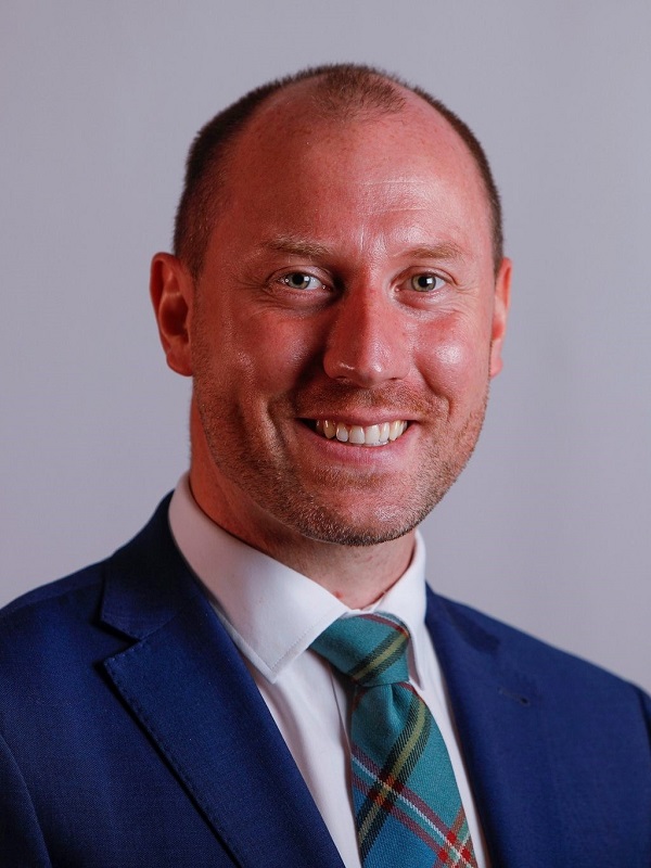 Scotland’s NHS Consultants Accept Pay Deal