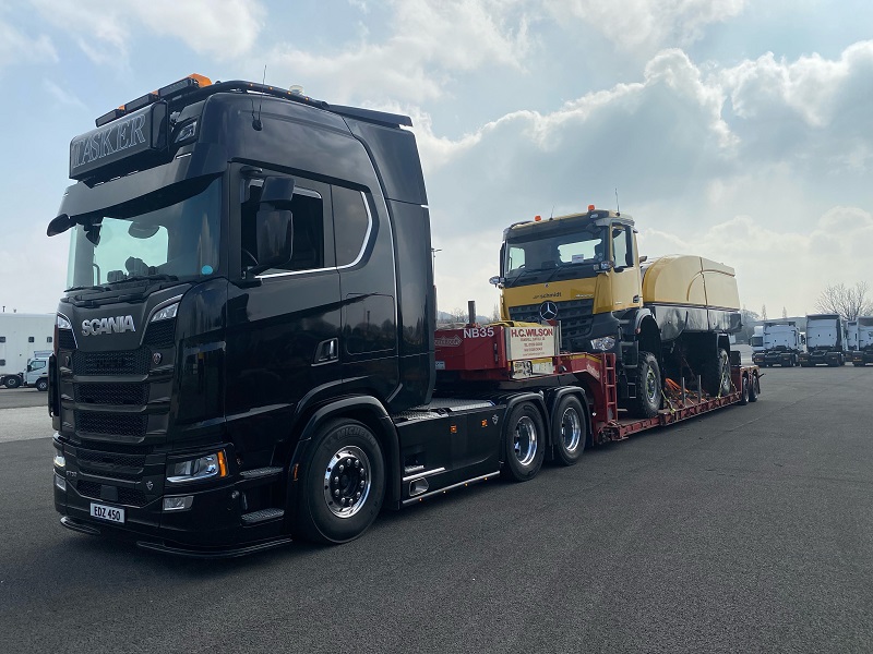 Arriving Just In Time: Airport Snow Clearance Vehicle