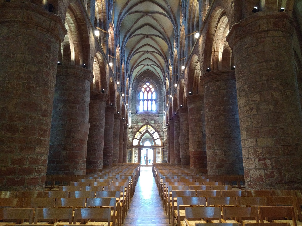 Weather Forecast: Sunshine and blustery showers