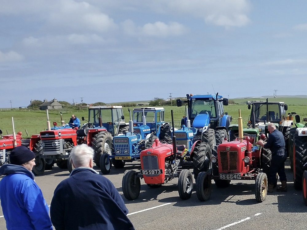 Deerness Welcomes The Caithness Tractors