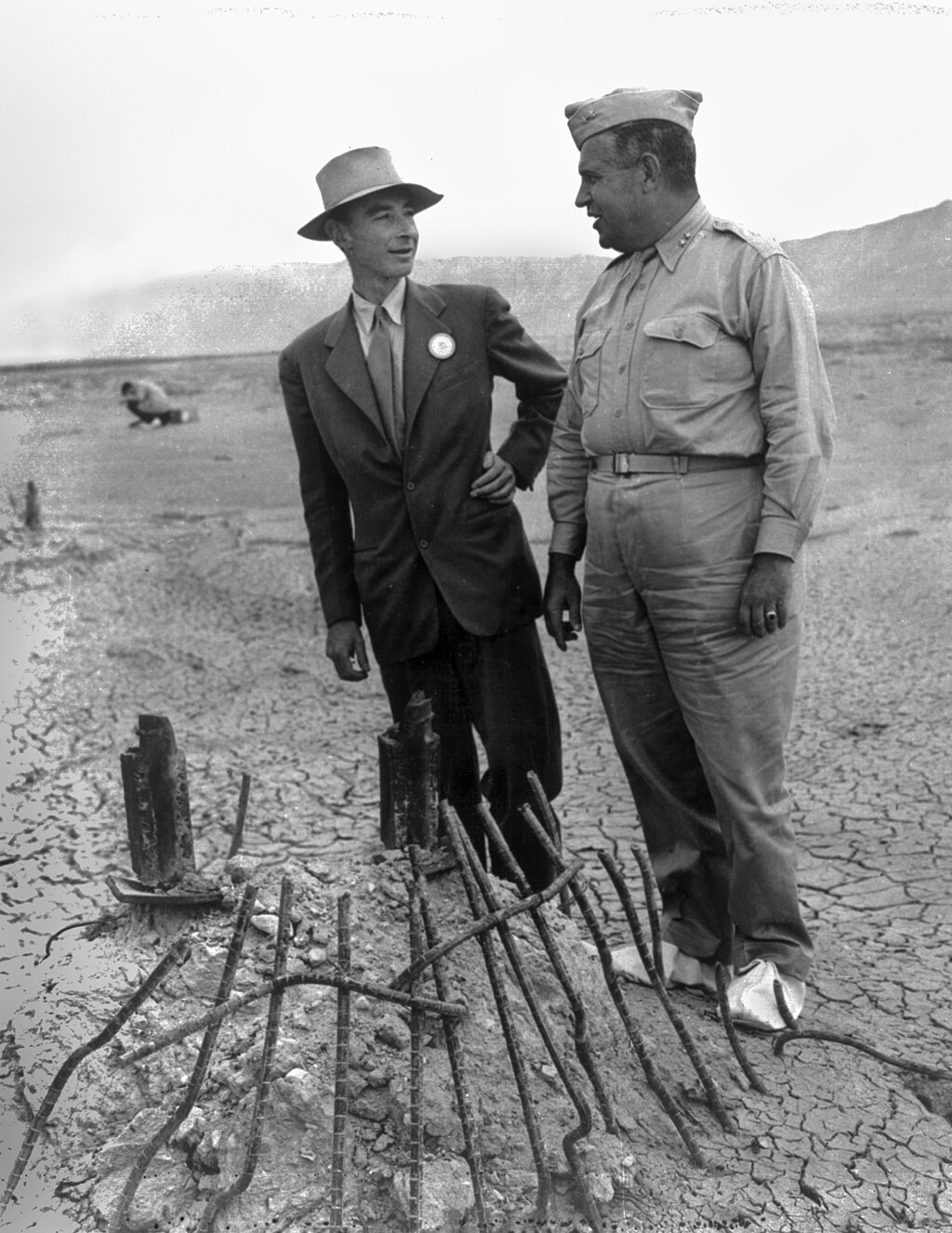 Oppenheimer and Groves at the Trinty test site