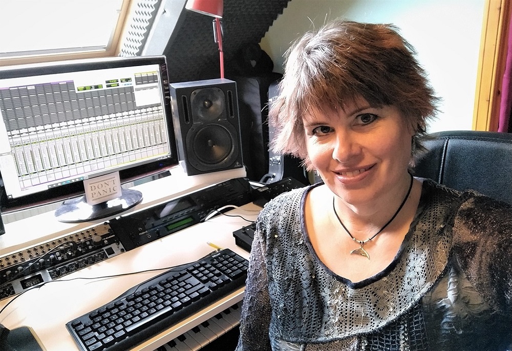 Review – People Keep Dancing Here – Kathie Touin