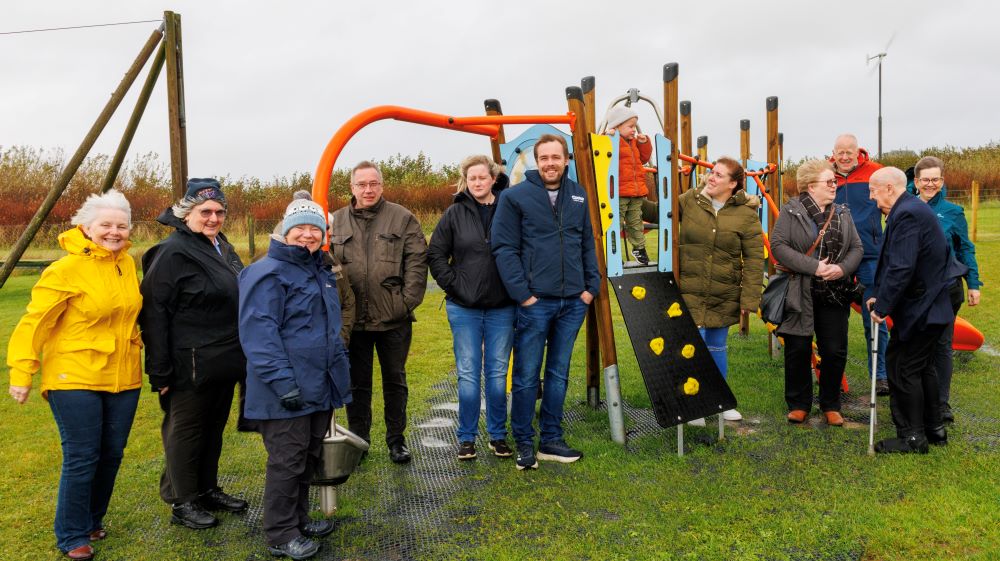 Playpark Extension opens at the Deerness Hall