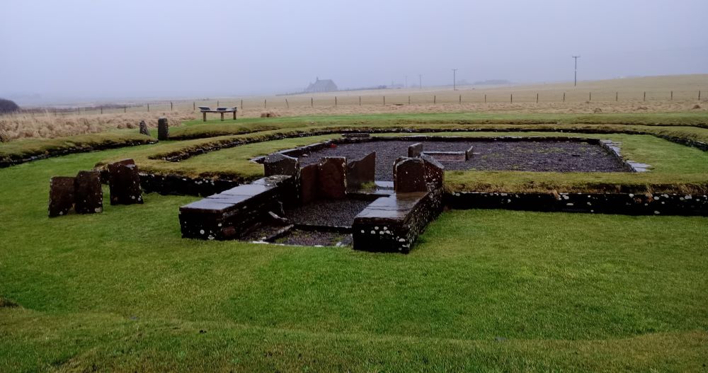 Weather Forecast 22 January : Cloudy and cold with occasional rain today. Southeasterly gales.