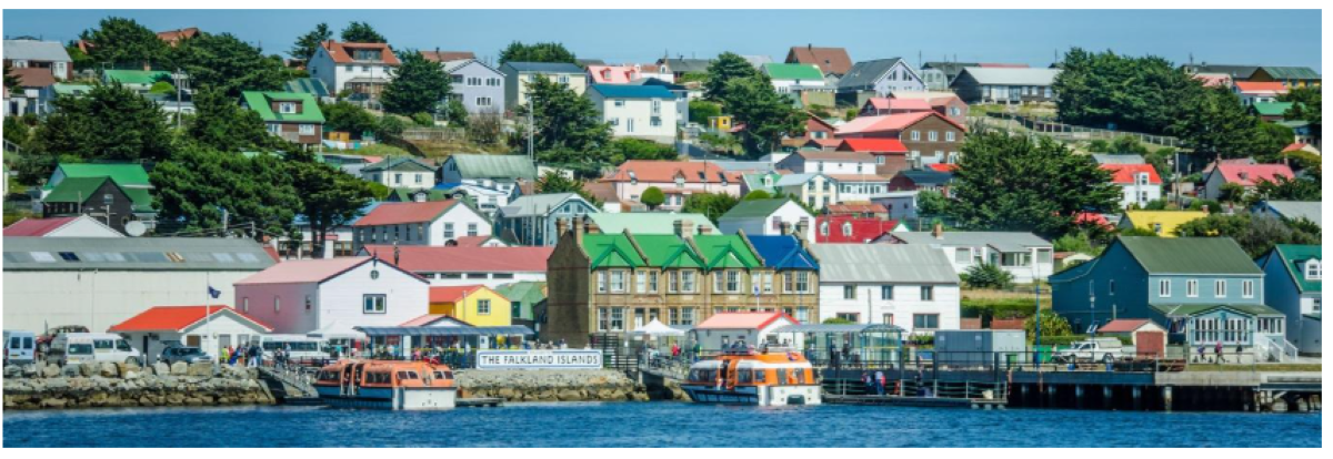 houses and buildings along the coastline