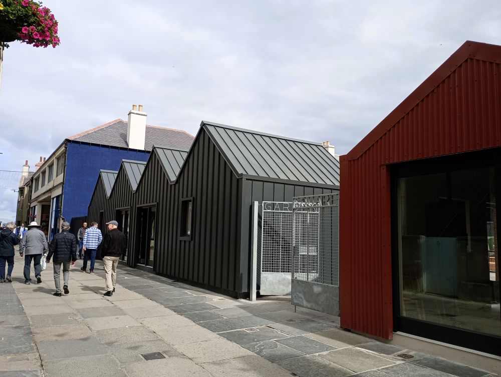 Weather Forecast 27 July : Sunny spells and isolated showers.