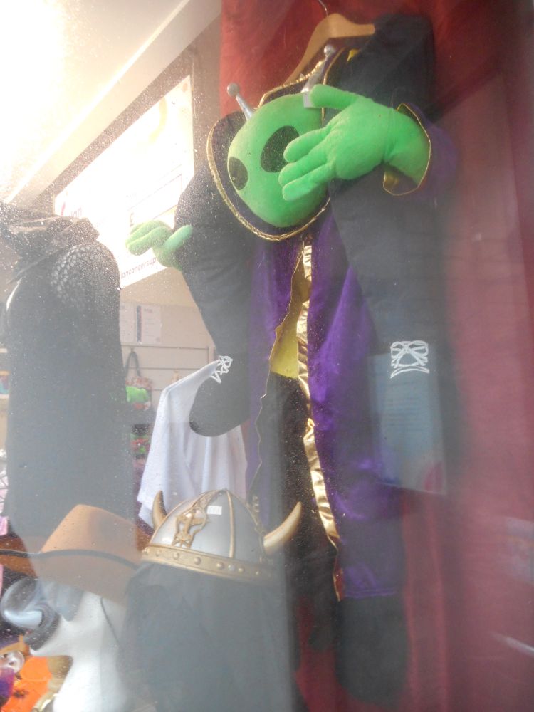 Halloween Windows in Kirkwall