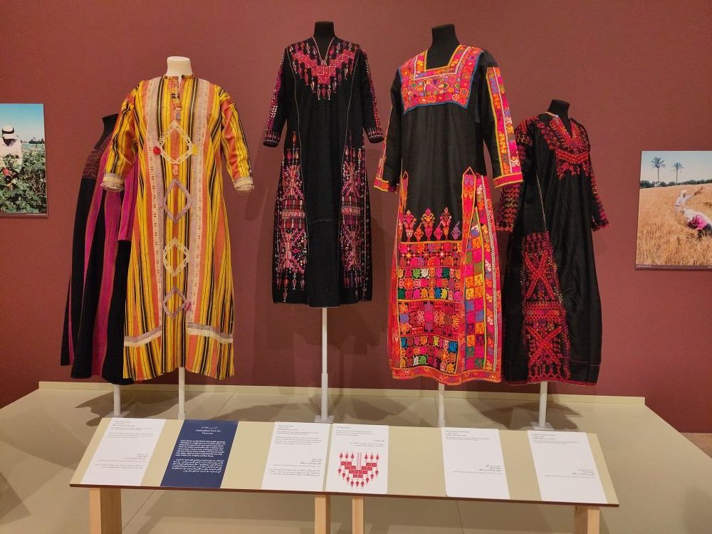 Thread memory – Embroidery from Palestine, V&A Museum, Dundee