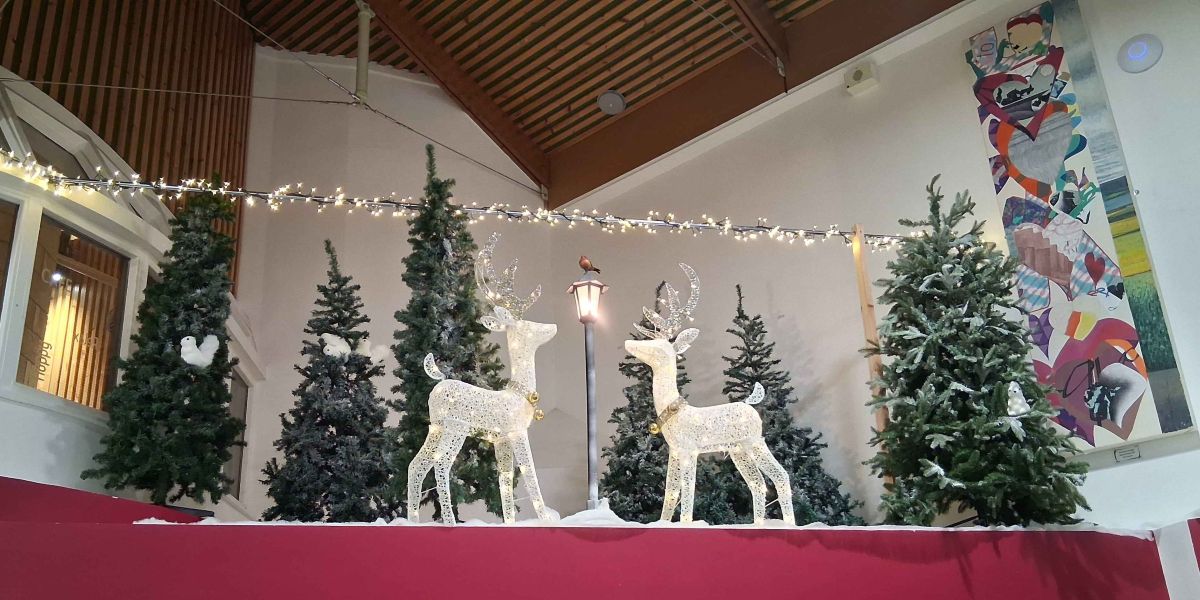 Weather Forecast 2 December : Rain at first. Bright spells and showers later. Occasionally windy.