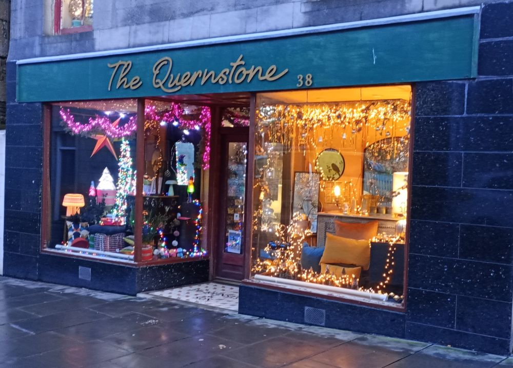 Weather Forecast 5 December : Isolated showers, bright spells. Cloudy, windy with frequent showers later.