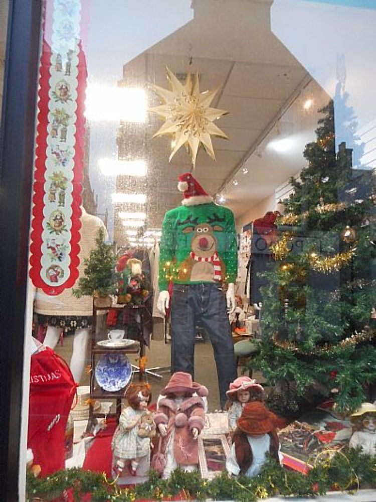 Kirkwall Gets Christmassy!