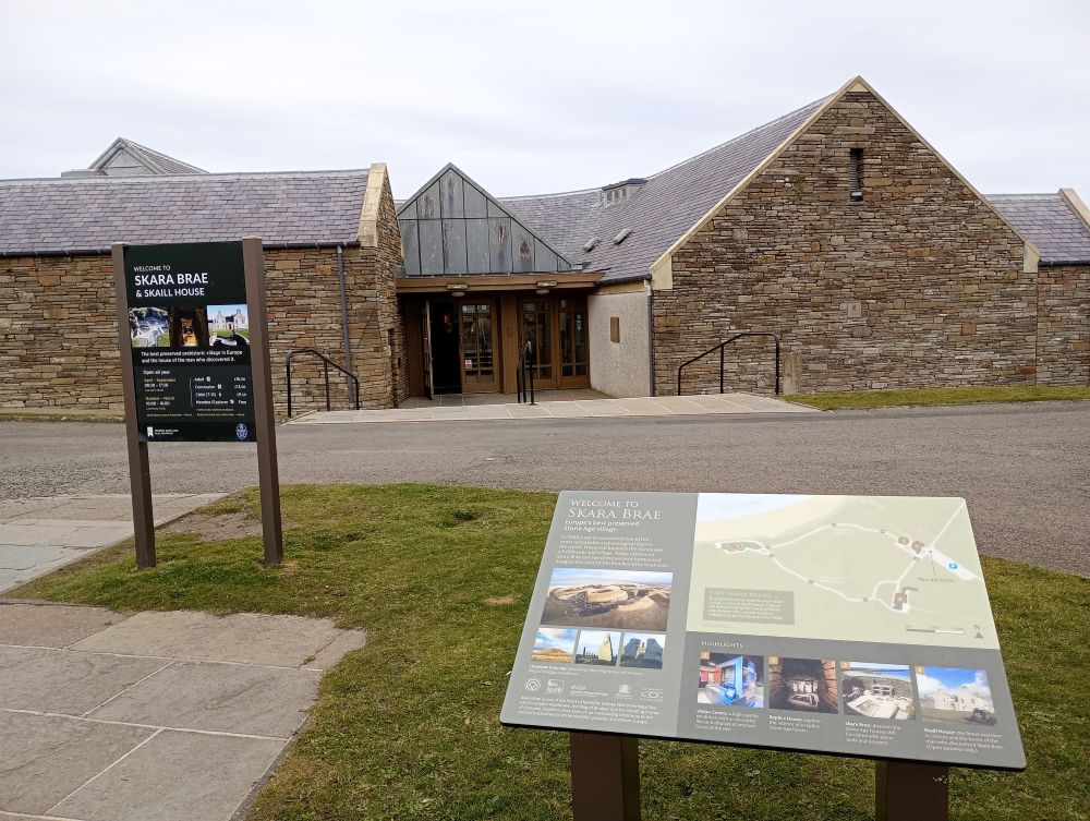 Weather Forecast 11 April : Heavy rain at times Saturday. Windy.