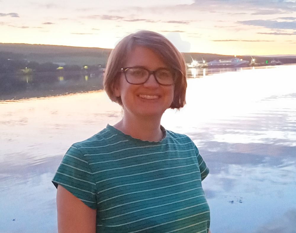 ‘Navigating the Flow’ : Poems by Amy Hirst
